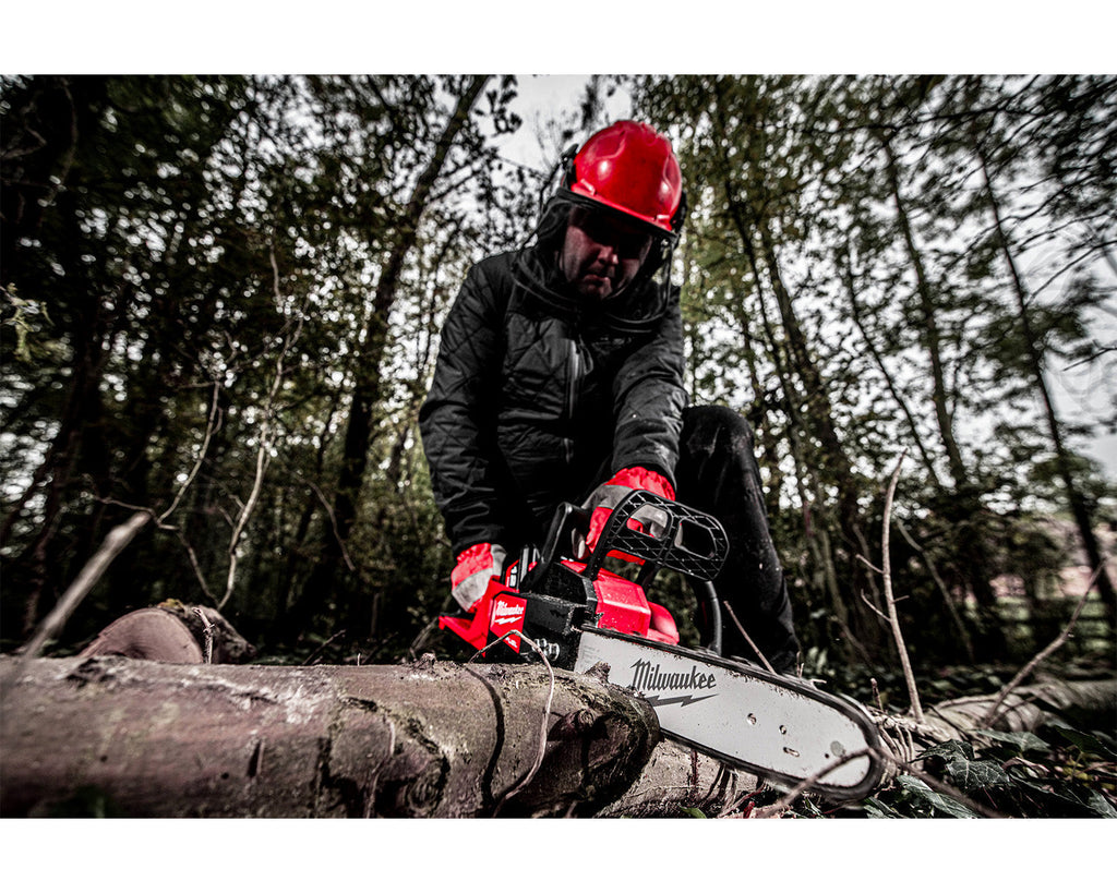 MILWAUKEE® M18 FUEL™ 30cm Chainsaw Kit